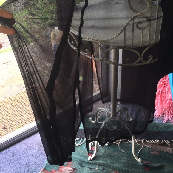 Sandra & Andre sheer coverup ✨ - Picture 5 of 8